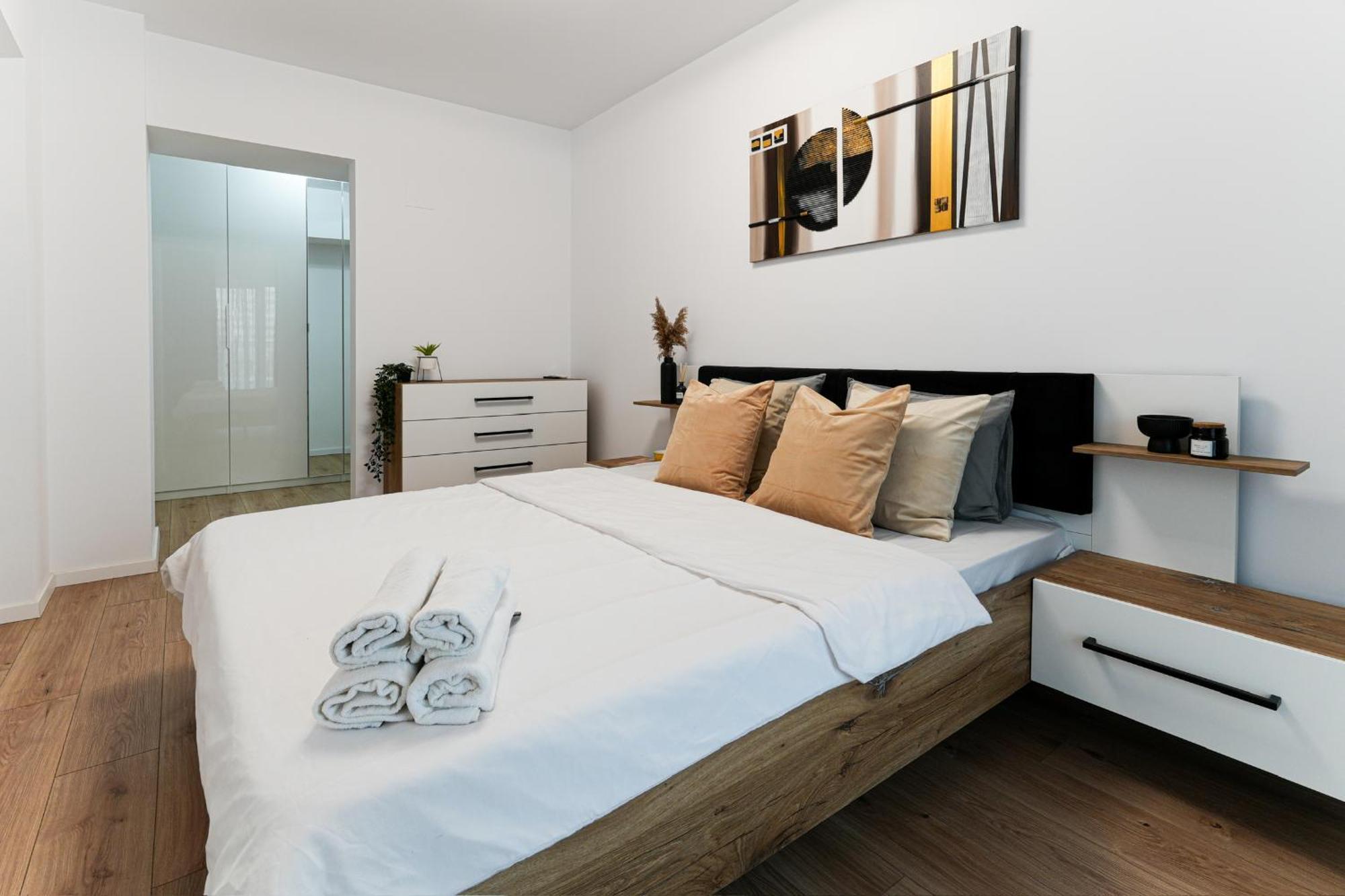 Sandra - Park-View Apt With Balcony & Parking Bukarest Exterior foto