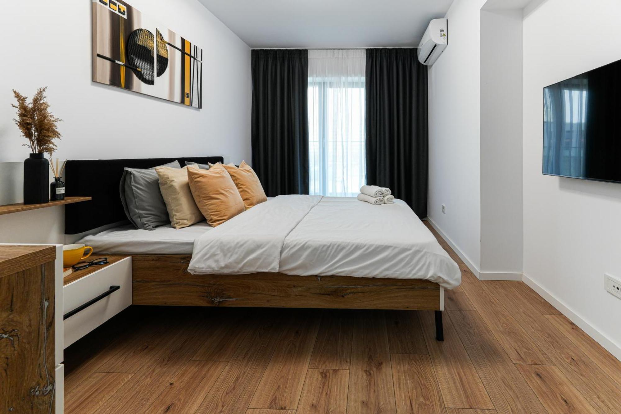 Sandra - Park-View Apt With Balcony & Parking Bukarest Exterior foto